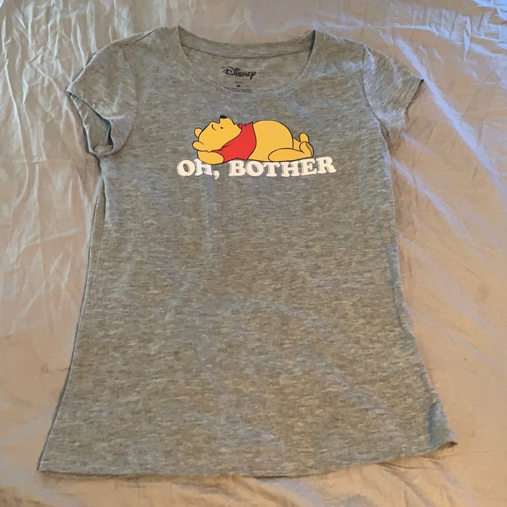 winnie the pooh size medium shirt